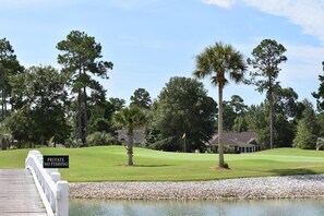 Property grounds - Brunswick Plantation Studio Home 407l With Onsite Golf Course and Pools by Redawning (Calabash)