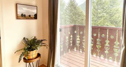 #1 Pine Queen Room - Fireplace in Olympic Nat'l Prk