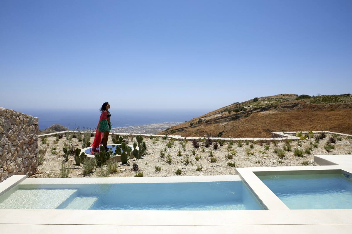 Retreat Villa with Private Pool, Heated Plunge Pool and Sea View | Terraza o patio
