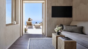 Retreat Villa with Private Pool, Heated Plunge Pool and Sea View | Wohnzimmer