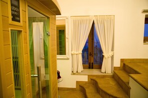 Nicht klassifiziertes Bild, 5 von 25, Schaltfläche