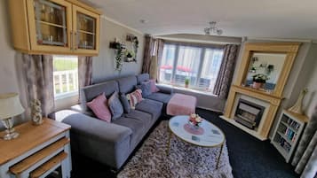 Rumah, Beberapa Tempat Tidur | Ruang keluarga