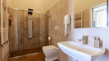 Haartrockner, Handtücher