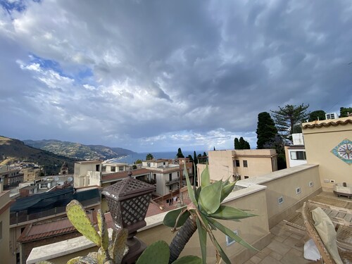 Villa Zecca, Taormina