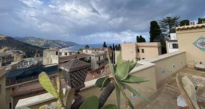 Villa Zecca, Taormina