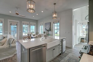 House (5 Bedrooms) | Interior - Surf & Sand 235 LAK (Port Aransas)