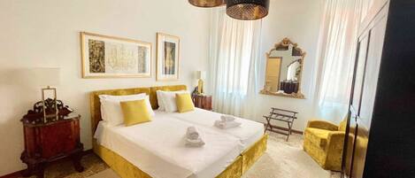 3 chambres, fer et planche à repasser, Wi-Fi, draps fournis