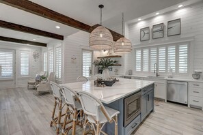 Interior - Seashell Sanctuary 242 GR (Port Aransas)