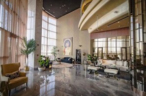 Reception - Paramount Towers 2BR Luxurious Apartment - 360 vacation (Dubai)