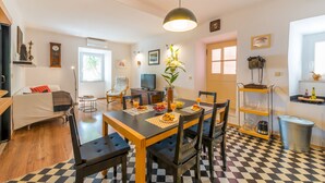 公寓 (2 Bedrooms) | 房內用餐區