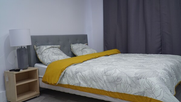 1 bedroom, desk, iron/ironing board, free WiFi