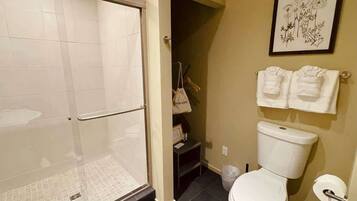 Doccia, asciugacapelli, asciugamani