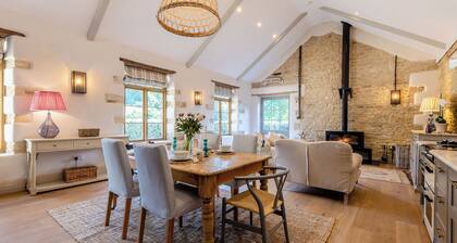 2 bedroom accommodation in Shipton Under Wychwood