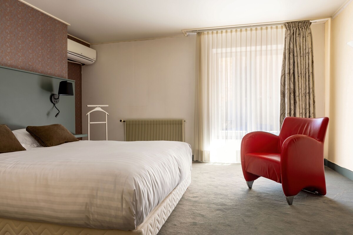 Superior Double Room | Blackout drapes, WiFi (free), individually decorated