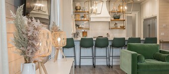 Carlton Landing- Evans Escape