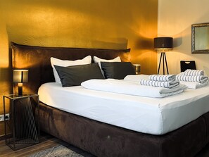 1 bedroom, iron/ironing board, travel cot, free WiFi