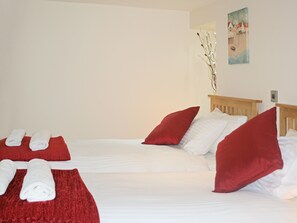 3 chambres, Wi-Fi gratuit, draps fournis