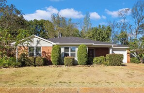 Exterior - Dixieland Delight (Tuscaloosa)