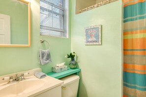 Apartment (Vilano Cottage Unit A) | Bathroom - Vilano Cottage Unit A (St. Augustine)