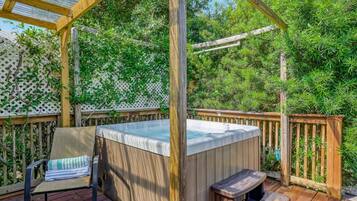 Apartment (Vilano Cottage Unit B) | Exterior