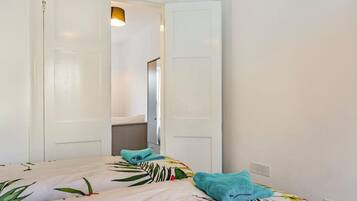 Villa | 6 bedrooms, iron/ironing board, free WiFi, bed sheets