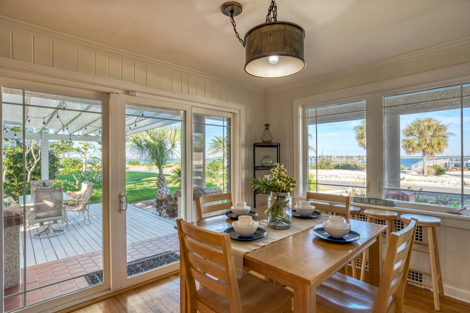 House (Waterfront Paradise) | Exterior