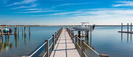 House (Waterfront Paradise) | Exterior