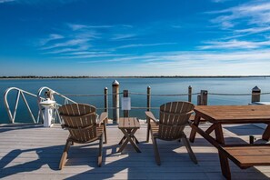 House (Waterfront Paradise) | Exterior