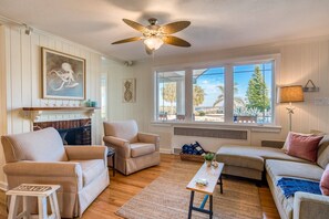 บ้านพัก (Waterfront Paradise) | บริเวณภายนอก