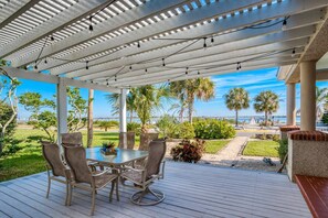 บ้านพัก (Waterfront Paradise) | บริเวณภายนอก