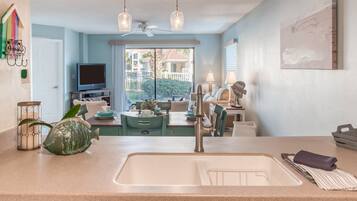 Condo (Driftwood Escape) | Exterior