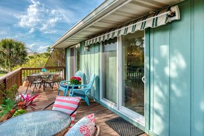 House (Seashell House) | Exterior