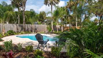 House (The Island Oasis) | Exterior