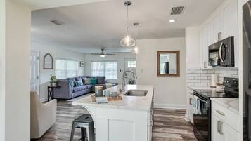 House (The Island Oasis) | Exterior