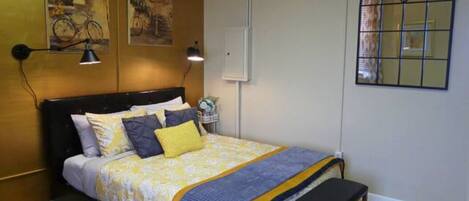 1 多间卧室、免费 WiFi、床单