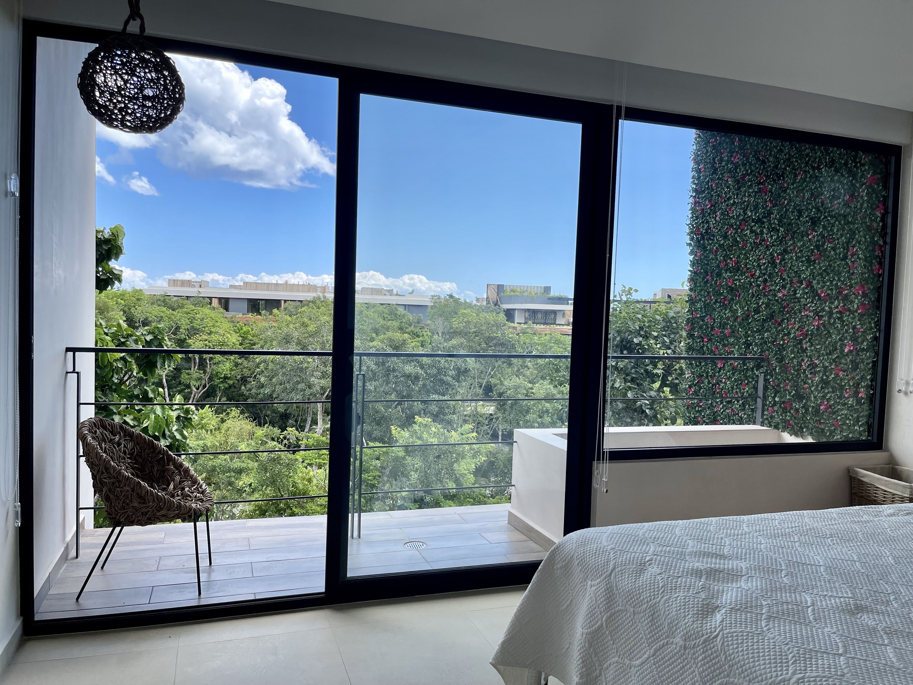 1 bedroom, in-room safe, iron/ironing board, free WiFi