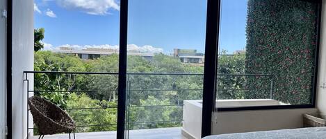 1 bedroom, in-room safe, iron/ironing board, free WiFi