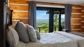 4 camere, una scrivania, ferro/asse da stiro, Wi-Fi