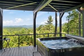 Tina de hidromasaje al aire libre