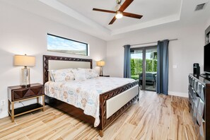 4 bedrooms, iron/ironing board, free WiFi, bed sheets