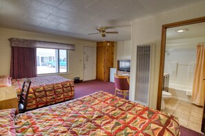 Room | Free WiFi, bed sheets, wheelchair access - Kiva Motel (Show Low)