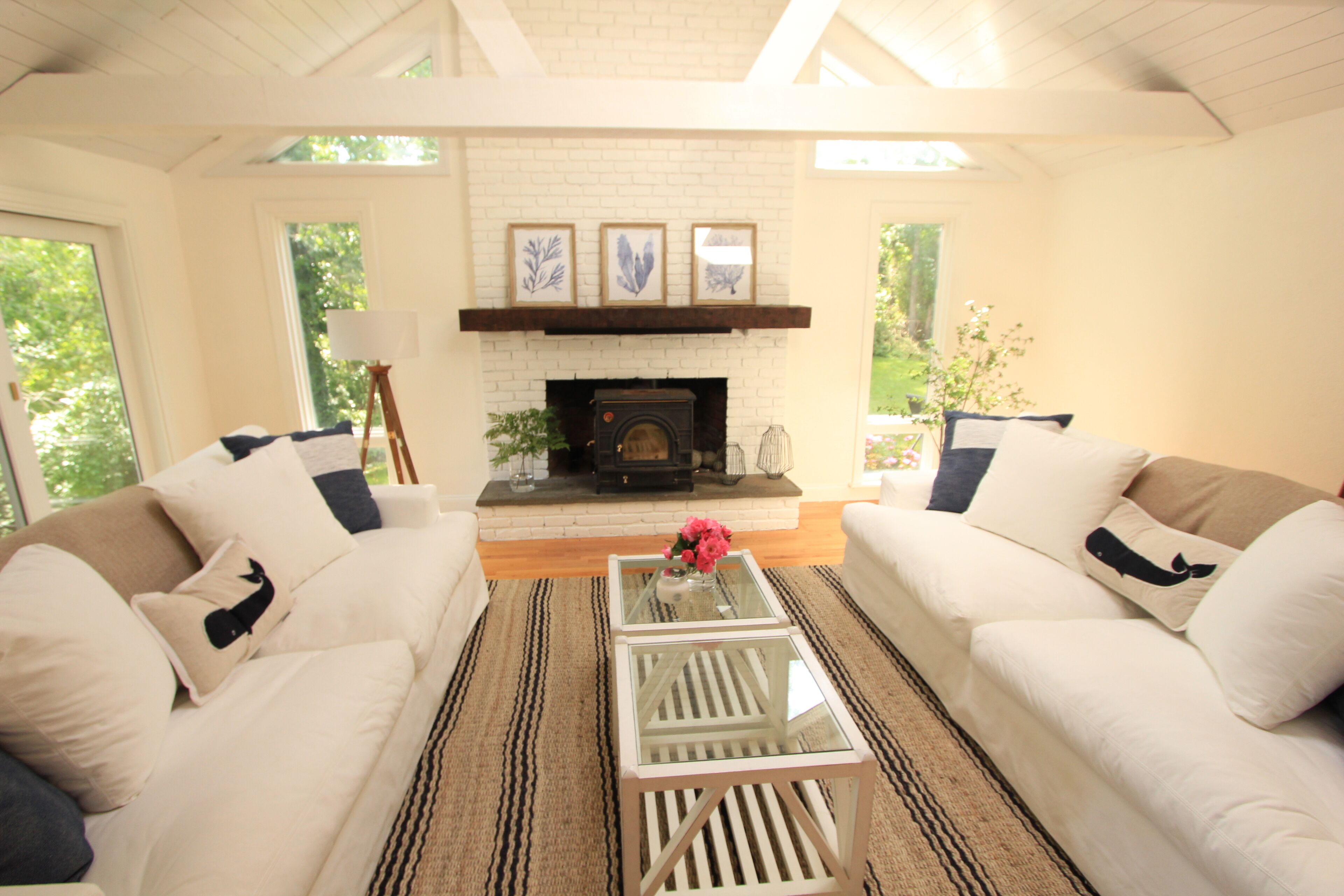 31 Crestview Drive- Renovated retreat in quiet area, near beaches, pet-friendly