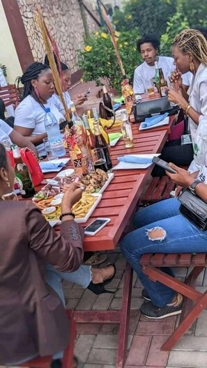 Grillaus-/piknikalue