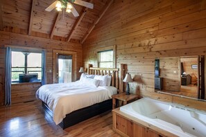 3 slaapkamers, een bureau, een strijkplank/strijkijzer, gratis wifi