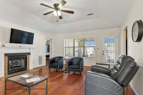 Southern Comfort- 3BR, 2BA