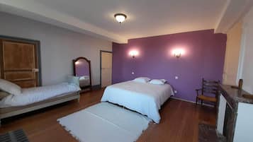 Family Room | Premium bedding, pillowtop beds, individually decorated