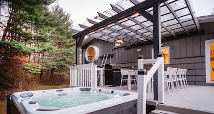 **Luxury Catskill MNTN 5BR 3Bath Villa Hot Tub/ Fire Pit,Ski