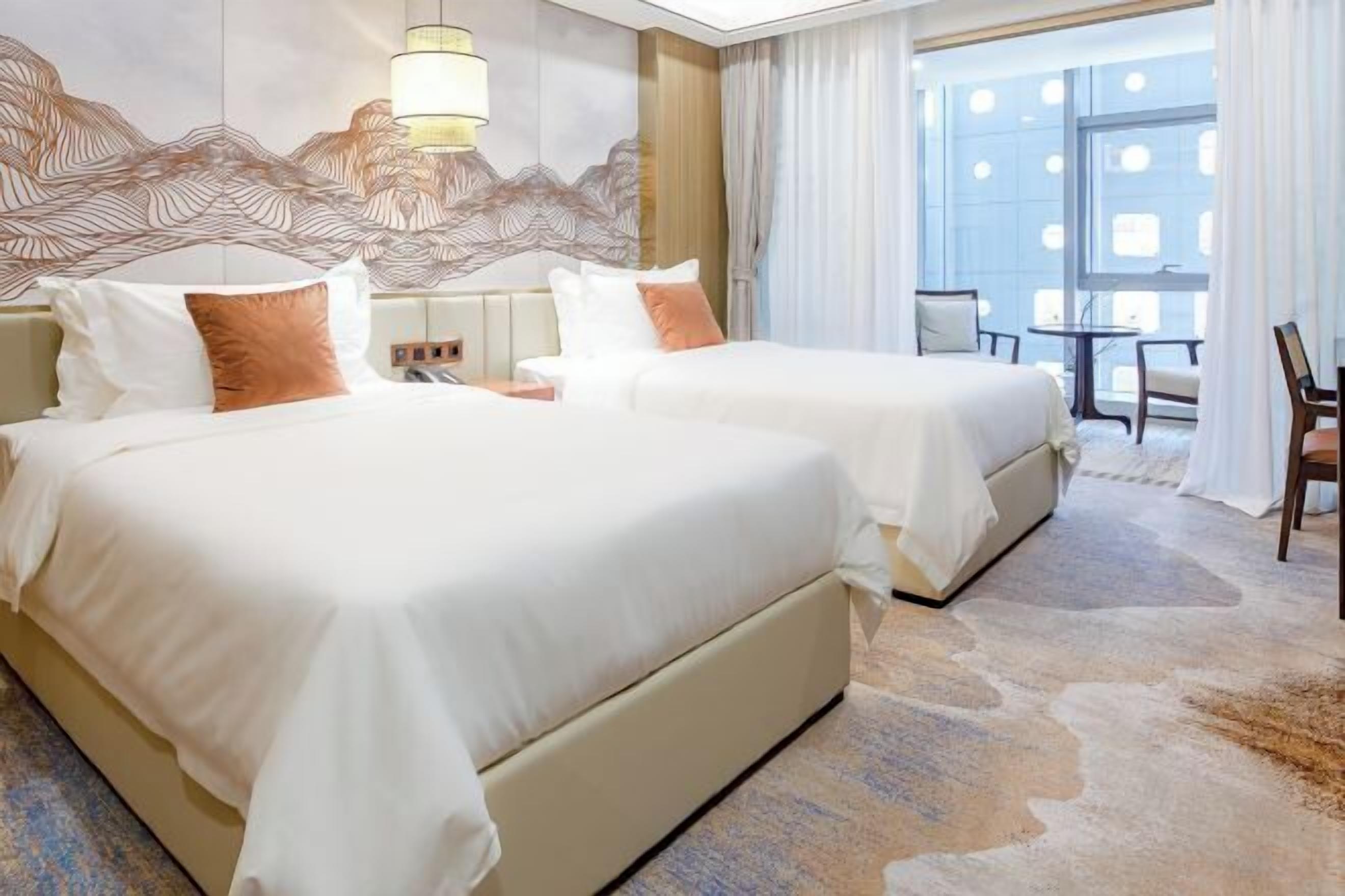 Premium bedding, minibar, in-room safe, desk