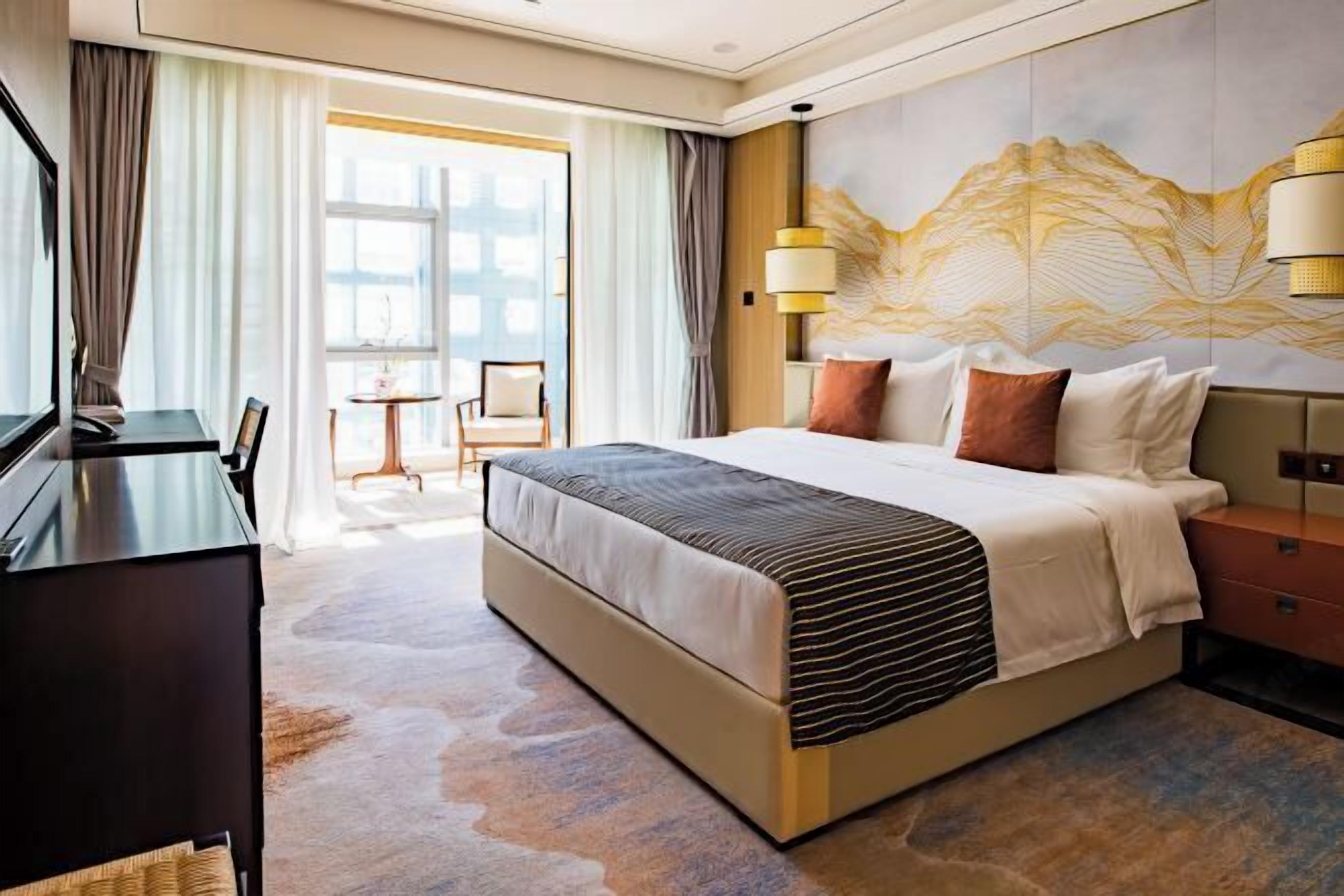 Premium bedding, minibar, in-room safe, desk