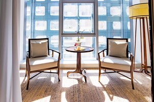 Televisión LCD de 49 pulgadas con canales por cable, una televisión